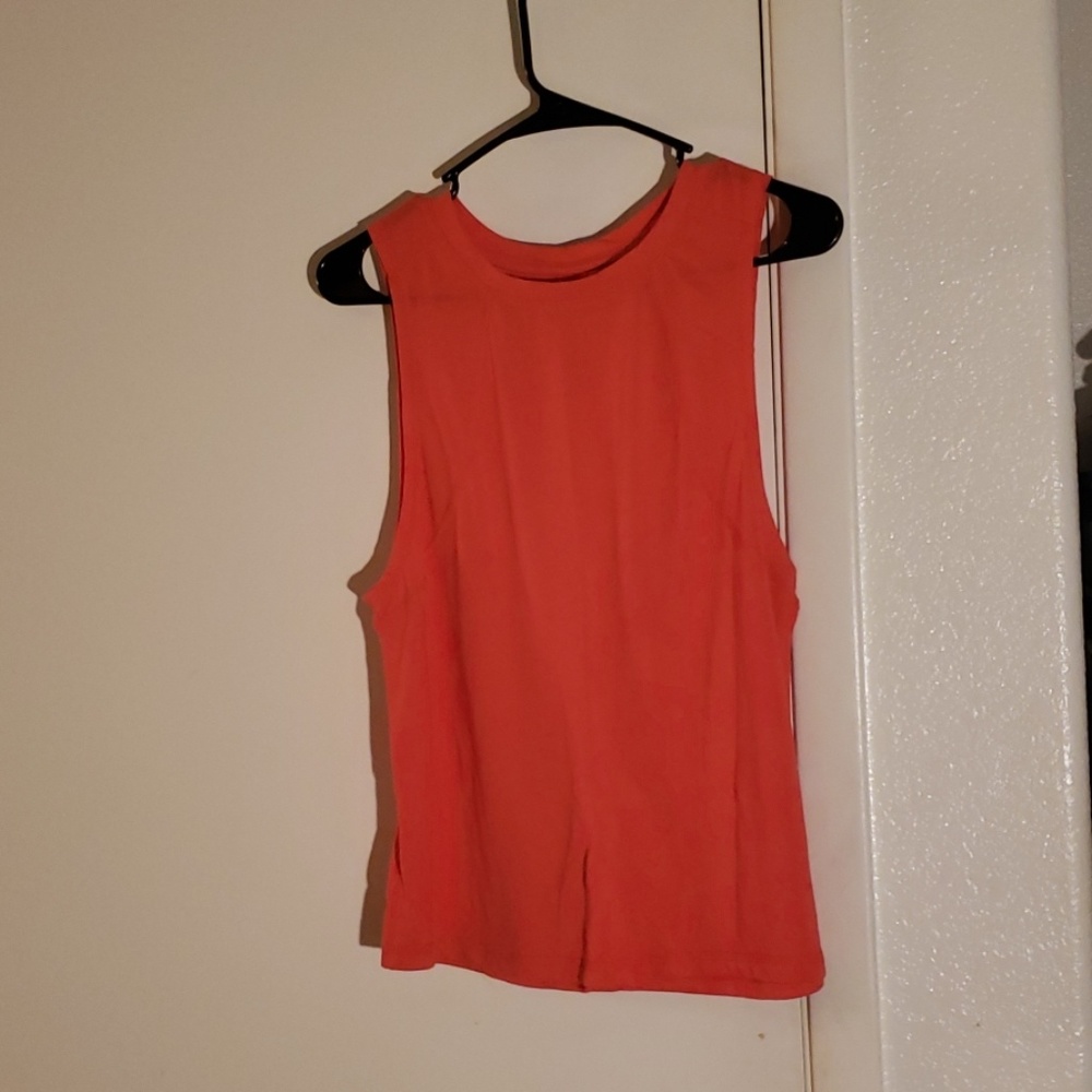 Redish pink athletic top
